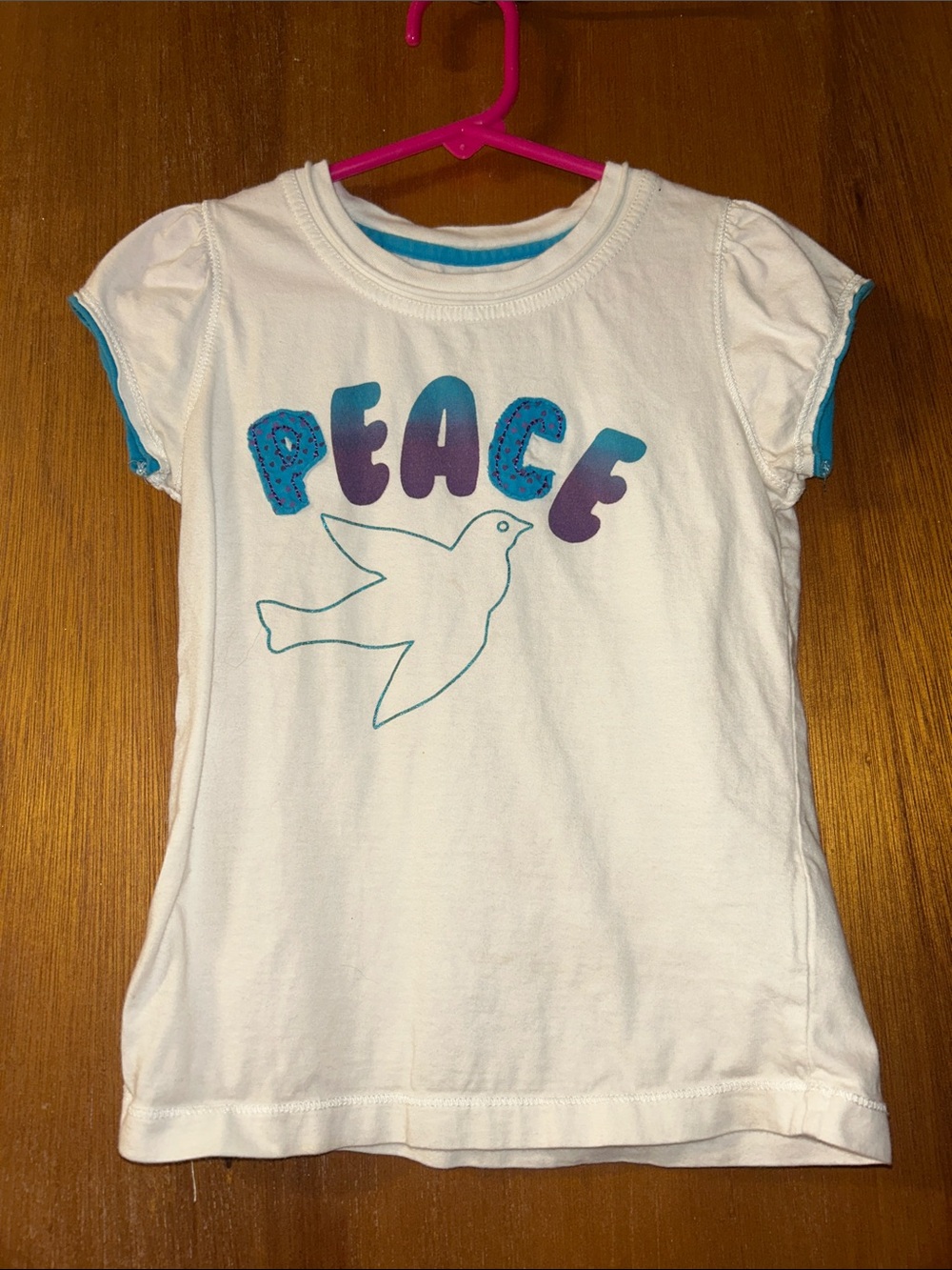 Faded Glory White Tee with Blue-Purple 'PEACE' Graphic